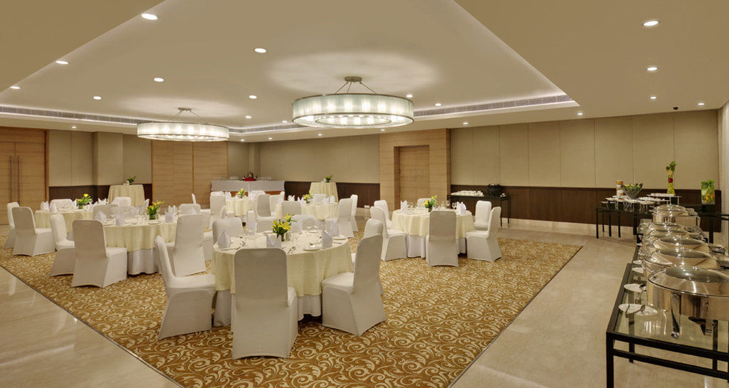 Four Points By Sheraton New Delhi, Airport Highway Eksteriør billede